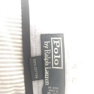 Like new- only wore it twice. Great condition